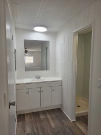 1975 SOUT Manufactured Home