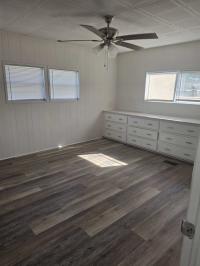 1975 SOUT Manufactured Home