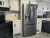 1991 Park Wood Manufactured Home