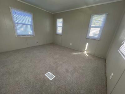 Photo 6 of 7 of home located at 1237 N Us 27 #41 Portland, IN 47371