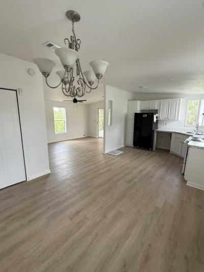 Photo 3 of 19 of home located at 701 Aqui Esta Dr #131 Punta Gorda, FL 33950