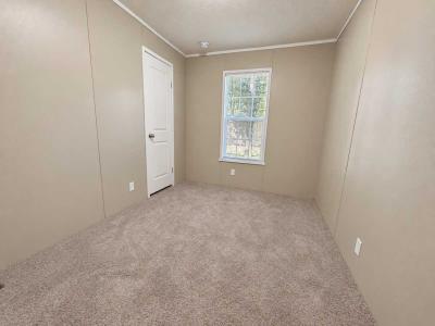 Photo 5 of 6 of home located at 1237 N Us 27 #75 Portland, IN 47371