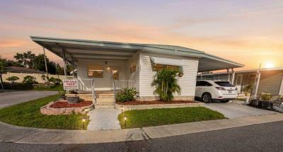 Photo 2 of 19 of home located at 7349 Ulmerton Rd. Largo, FL 33771