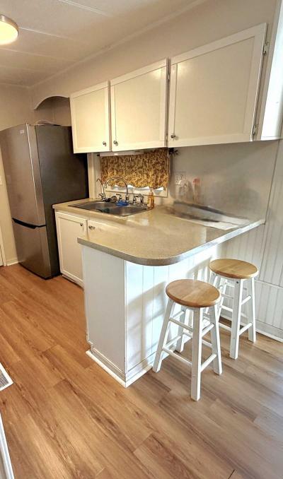 Photo 3 of 19 of home located at 7349 Ulmerton Rd. Largo, FL 33771