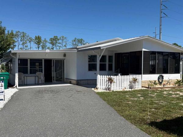 Photo 1 of 2 of home located at 165 Highland Drive Leesburg, FL 34788