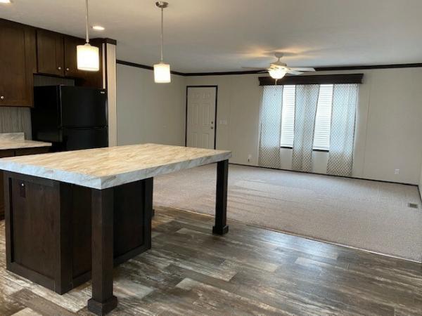 Photo 1 of 2 of home located at 1279 Beacon Hill Ct (Lot #279) Mount Pleasant, MI 48858