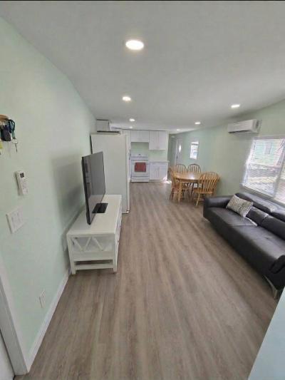 Photo 4 of 14 of home located at 2407 NW 20th Ave. Lot 437 Boynton Beach, FL 33436