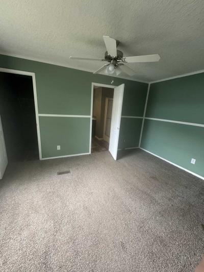 Photo 3 of 8 of home located at 126 Mchenry Dr. Rome, GA 30161