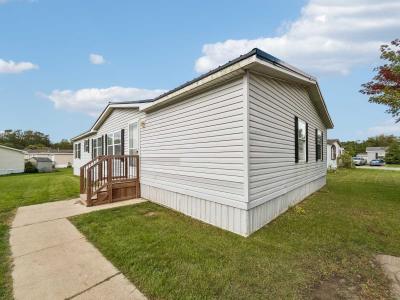 Photo 2 of 28 of home located at 8169 Hidden Hollow Fenton, MI 48430