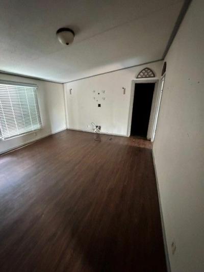 Photo 4 of 19 of home located at 537 Co Rd 1218 Canton, TX 75103