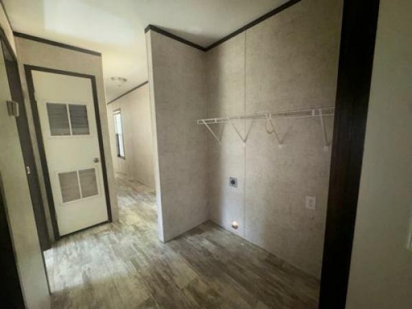 2018 DD1670RHP Manufactured Home