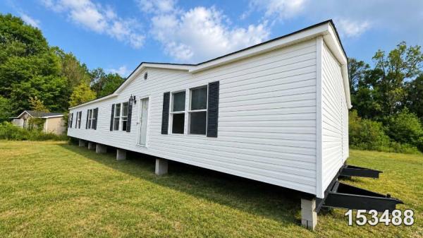 Photo 1 of 2 of home located at Columbus Mobile Home Broker I Po Box 9647 Columbus, MS 39705