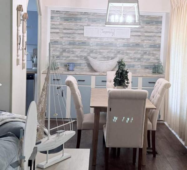 1984 TWIN Manufactured Home