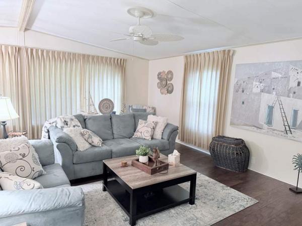 1984 TWIN Manufactured Home