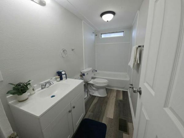 1985 LIBERTY Manufactured Home