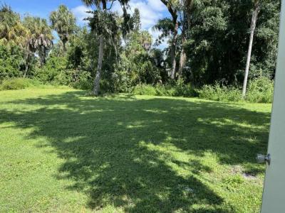 Photo 3 of 20 of home located at 185 Poinciana Drive Ellenton, FL 34222