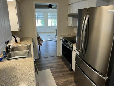 Photo 5 of 20 of home located at 185 Poinciana Drive Ellenton, FL 34222