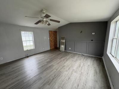 Photo 4 of 11 of home located at 5 Meadowlark Lane Beecher, IL 60401