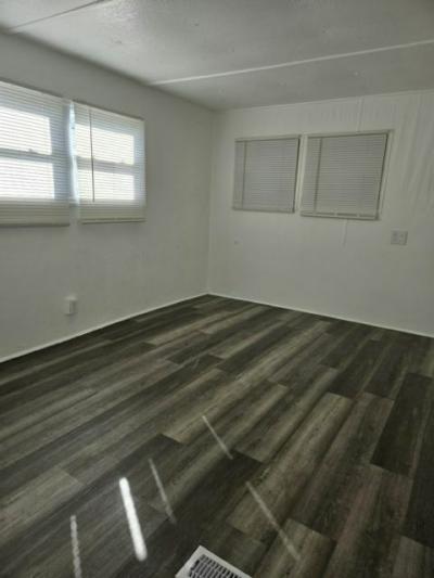 Photo 5 of 8 of home located at 93065 6th Street Pinellas Park, FL 33782