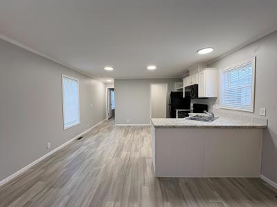 Photo 5 of 28 of home located at 10610 East St Rt 762 #108 #108B Lockbourne, OH 43137