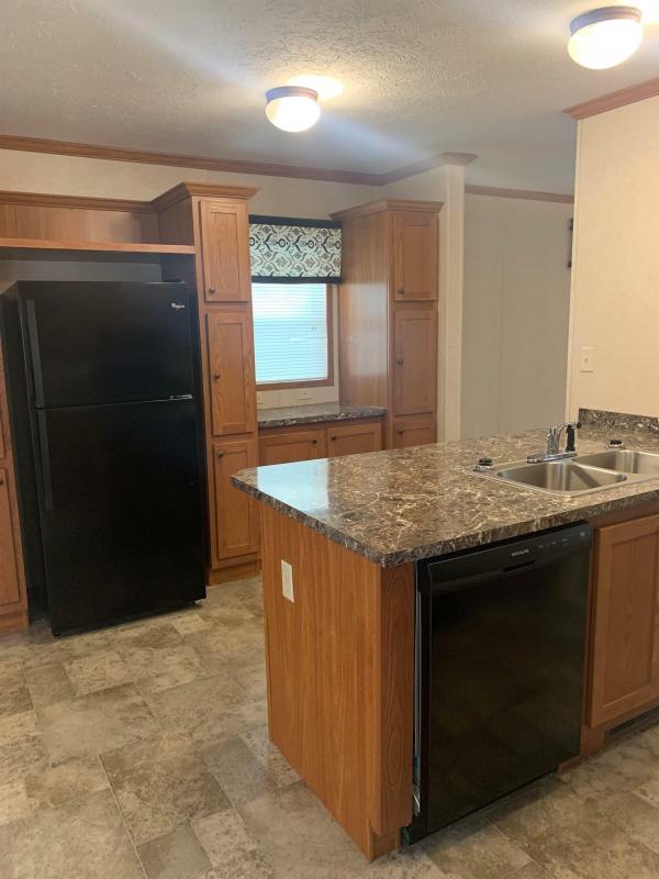 2017 ARLINGTON E472  Home