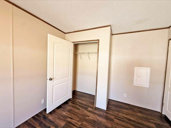 2017 Clayton Maynardville Classic Manufactured Home