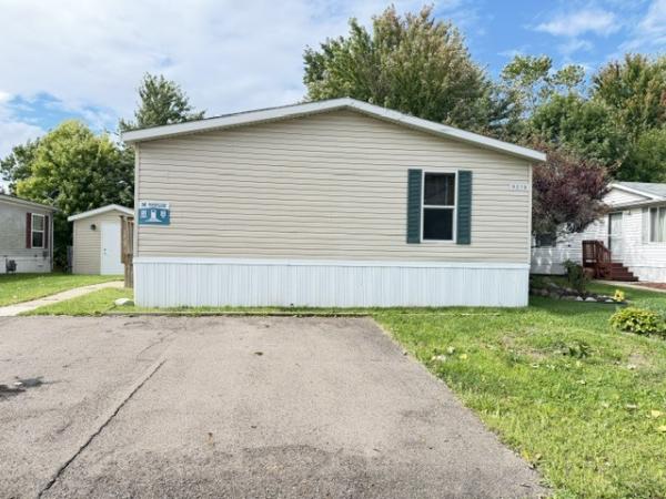 2001 Schult Mobile Home For Sale