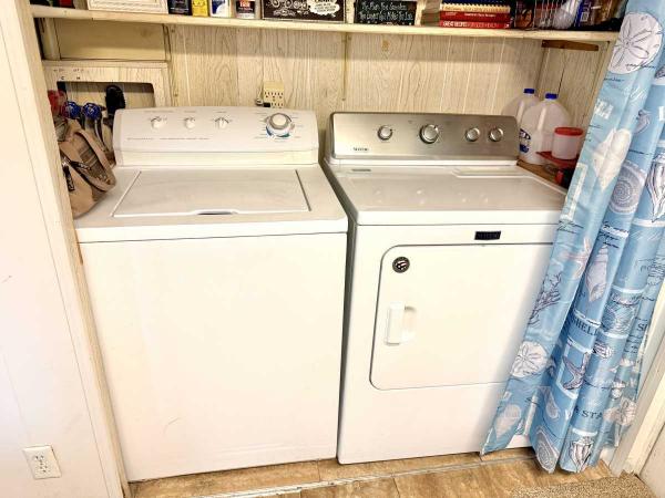 1977 2BR/2BA Manufactured Home