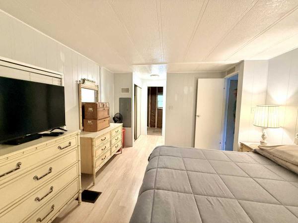 1977 2BR/2BA Manufactured Home