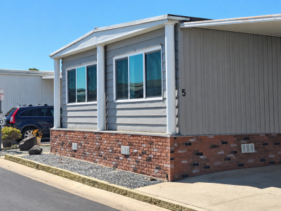 Photo 2 of 19 of home located at 10771 Black Mountain Rd. #5 San Diego, CA 92126