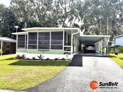 Photo 2 of 24 of home located at 221 Prince Drive Leesburg, FL 34748