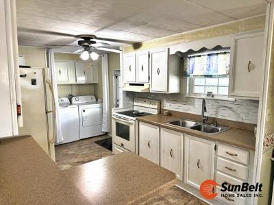 Photo 3 of 24 of home located at 221 Prince Drive Leesburg, FL 34748