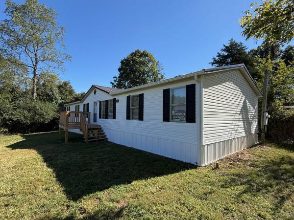 1996 PIONEER Mobile Home For Sale
