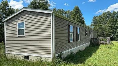 Photo 3 of 17 of home located at 1692 Sisk Road Danbury, NC 27016