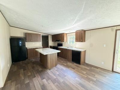 Photo 4 of 14 of home located at 57 County Road 648 Dayton, TX 77535