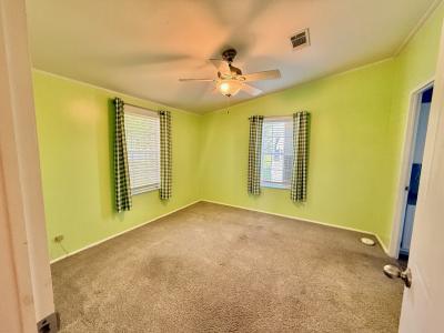 Photo 5 of 10 of home located at 5844 Patriot Pass Groveland, FL 34736