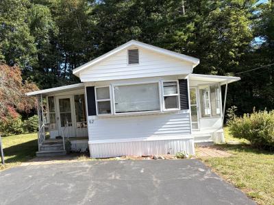 Photo 2 of 15 of home located at 62 Farmwood Drive Nashua, NH 03062