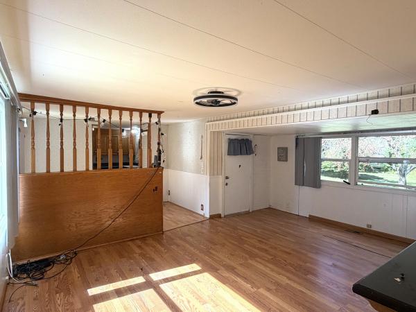 1972 Vindale 268TEFBR Mobile Home