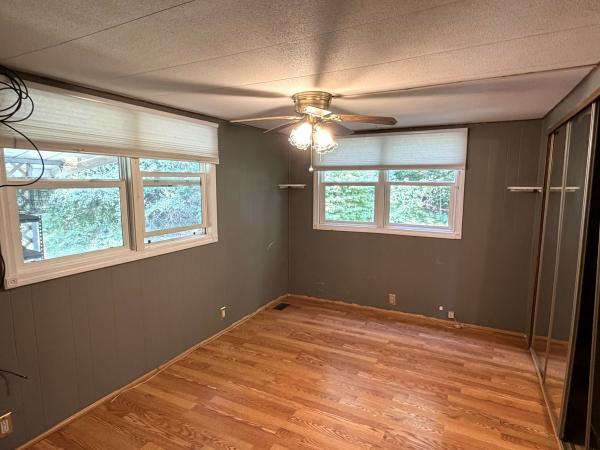 1972 Vindale 268TEFBR Mobile Home