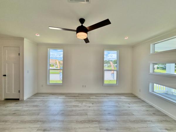 2026 GENESIS HOMES/Champion GENESIS G4603B Mobile Home