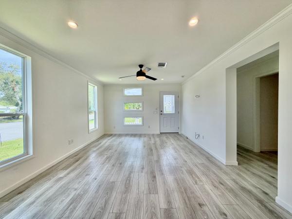 2026 GENESIS HOMES/Champion GENESIS G4603B Mobile Home