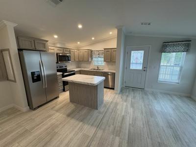Photo 3 of 14 of home located at 3150 N E 36th Ave #303 Ocala, FL 34479