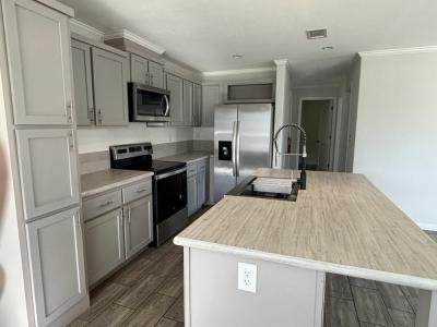 Photo 2 of 21 of home located at 4 Currin Blvd. Mount Dora, FL 32757