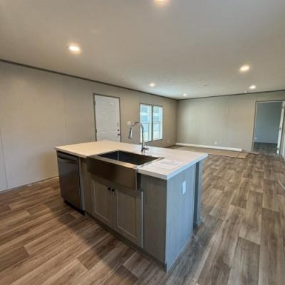 Photo 5 of 34 of home located at 27 Crestwood Drive #0053 Middletown, IN 47356