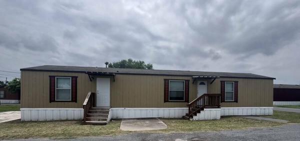 Photo 1 of 2 of home located at 3707 E Us Business 83, #462 Donna, TX 78537