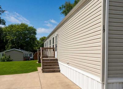 Photo 2 of 8 of home located at 707 Feldman Dr, Lot T019 Lincoln, Il 62656 Lincoln, IL 62656