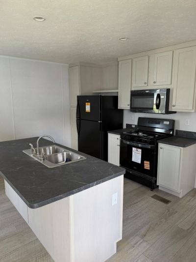 Photo 2 of 9 of home located at 2535 Hedrick Ct Decatur, IL 62526