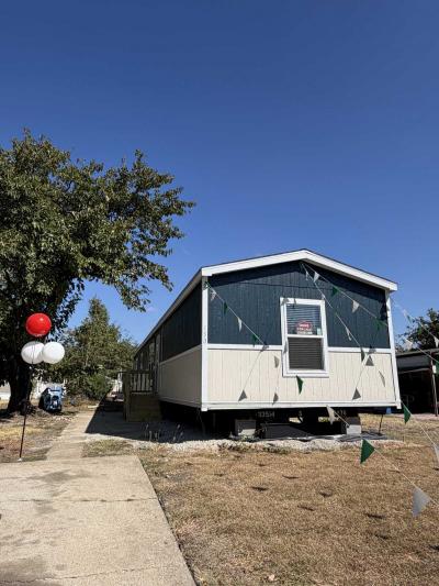 Mobile Home at 150 Park Ln., Dallas, Tx 75141 Dallas, TX 75141