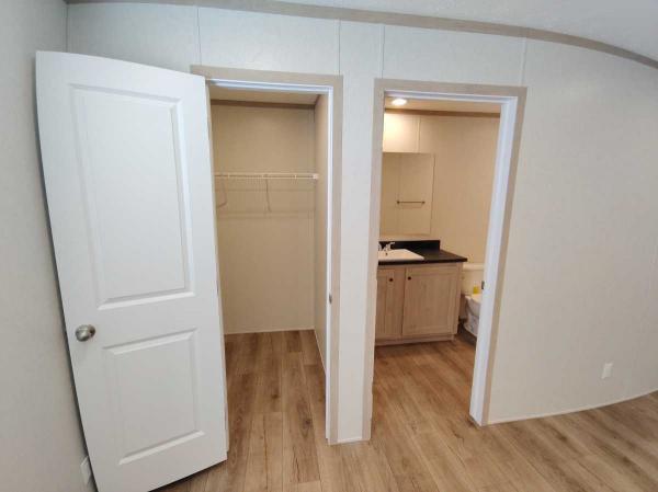 2026 Clayton Harborview 70 Manufactured Home