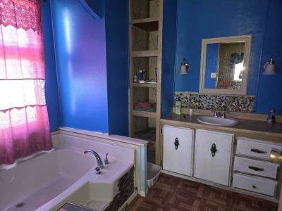 Photo 5 of 11 of home located at 2627 S Lamb Blvd Las Vegas, NV 89121